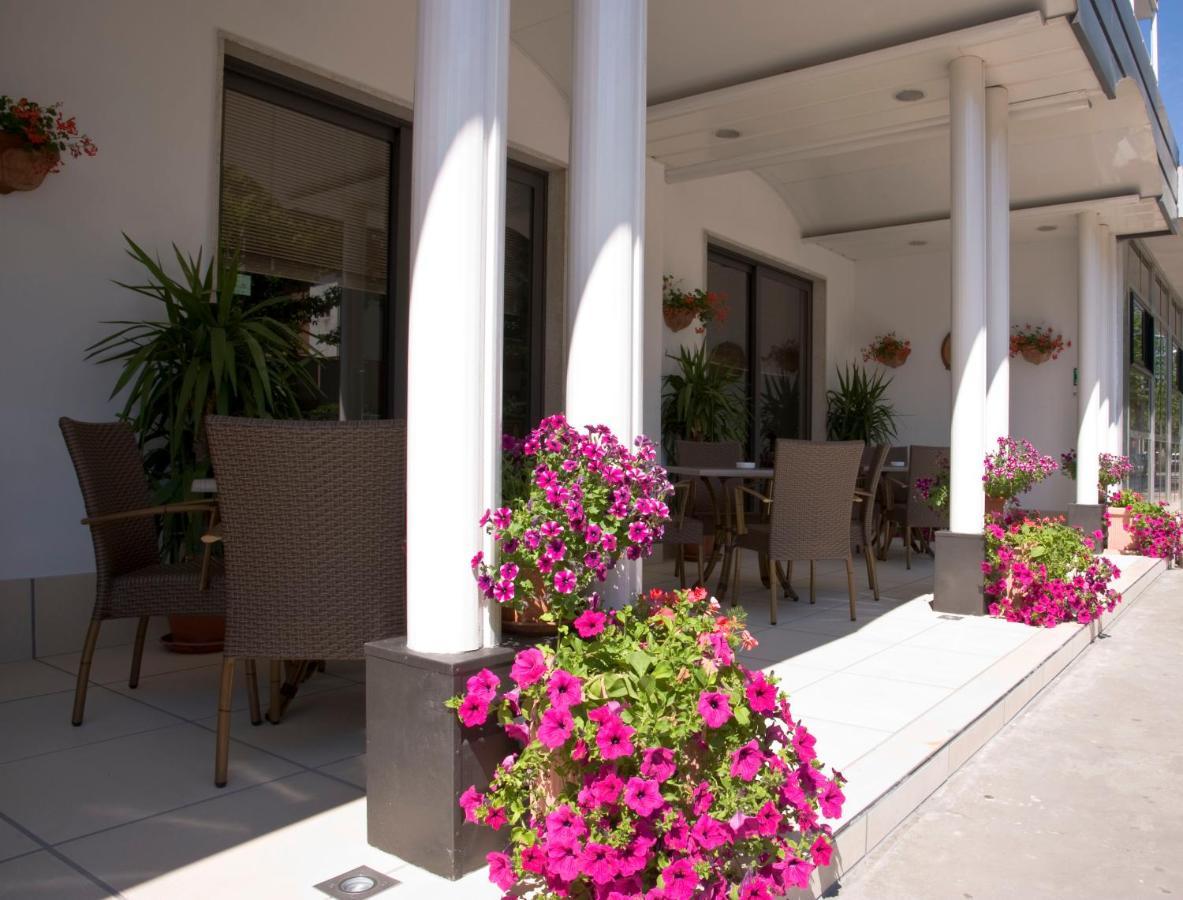Hotel Maris Stella Riccione Exteriér fotografie