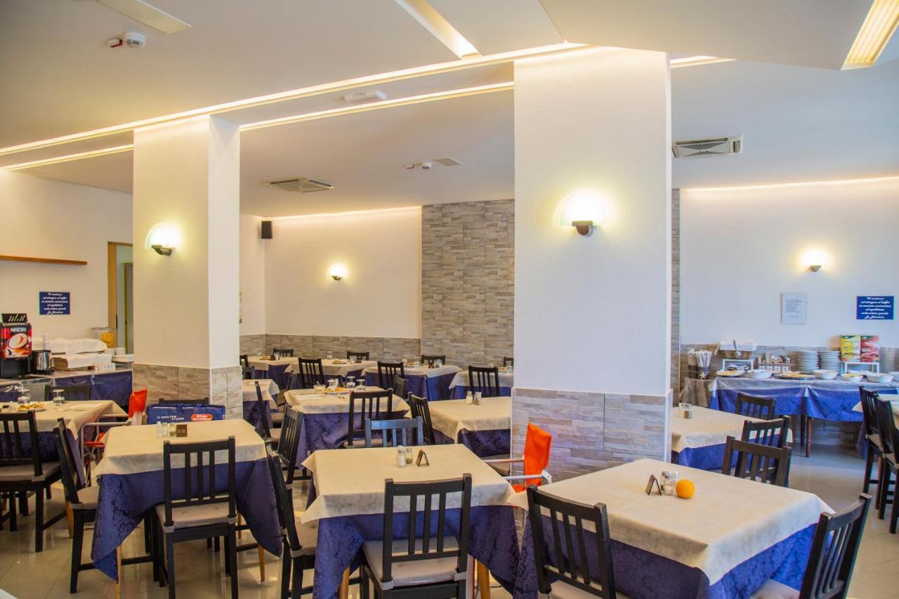 Hotel Maris Stella Riccione Exteriér fotografie